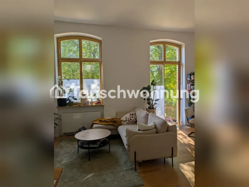Tauschwohnung: Biete: Helle 2 Zimmer Traumwohnung Suche: Ab 3 Zimmer — photo 1